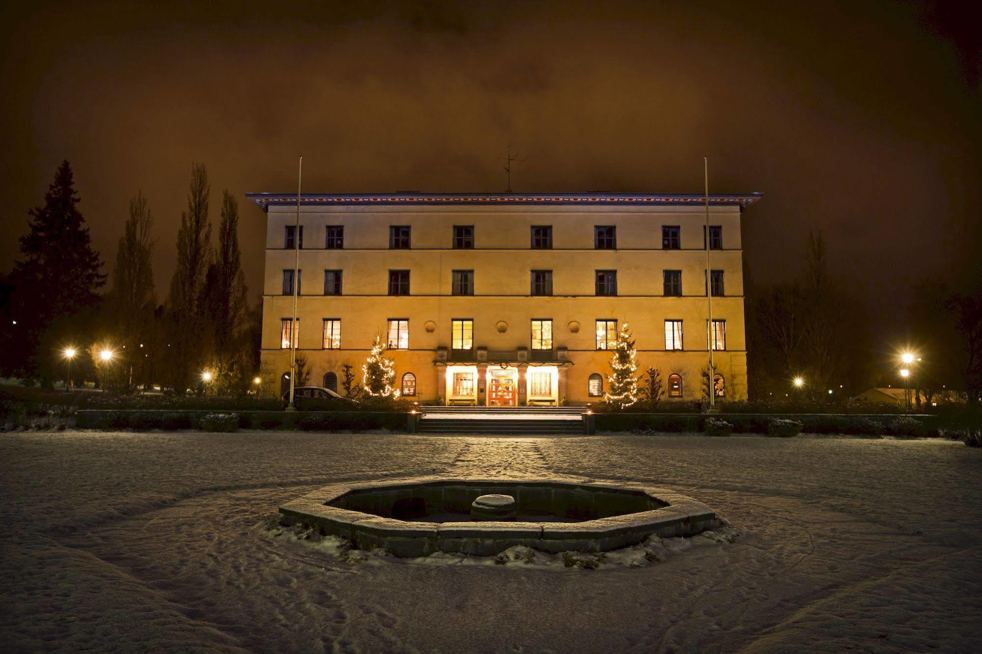 Bofors Hotel Карлскуга Экстерьер фото